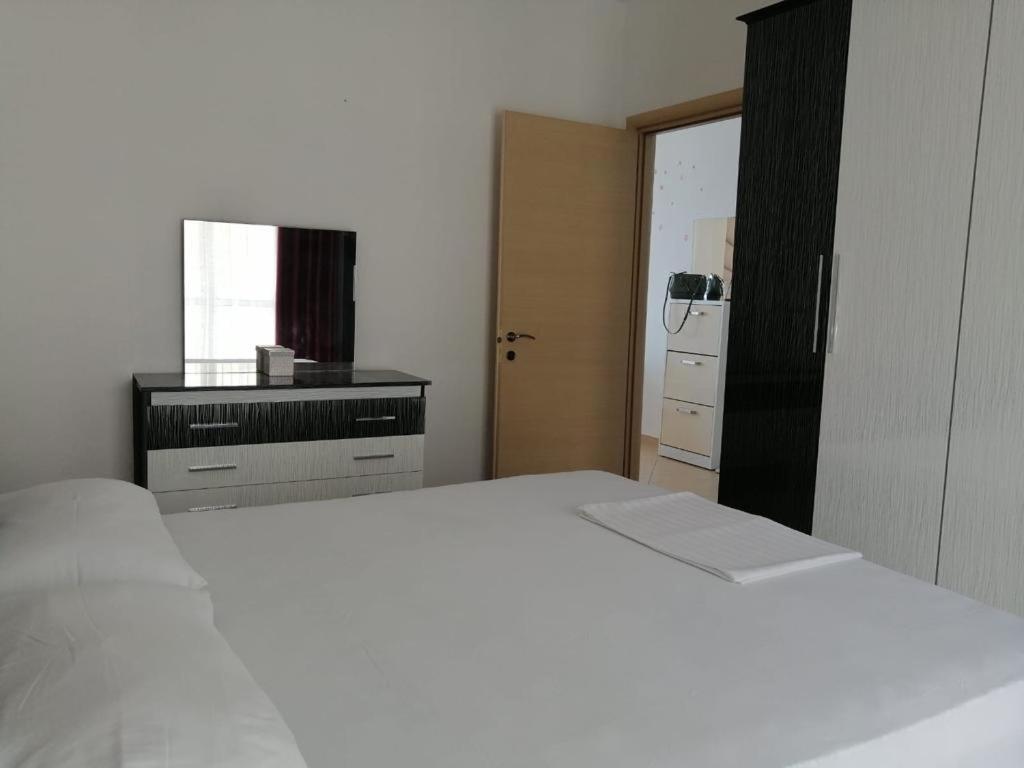 Bilal Golemi Sea View Apartment Σαράντα Εξωτερικό φωτογραφία